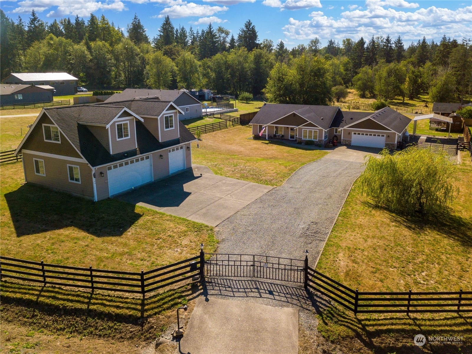 Property Photo:  30506  37th Avenue E  WA 98338 