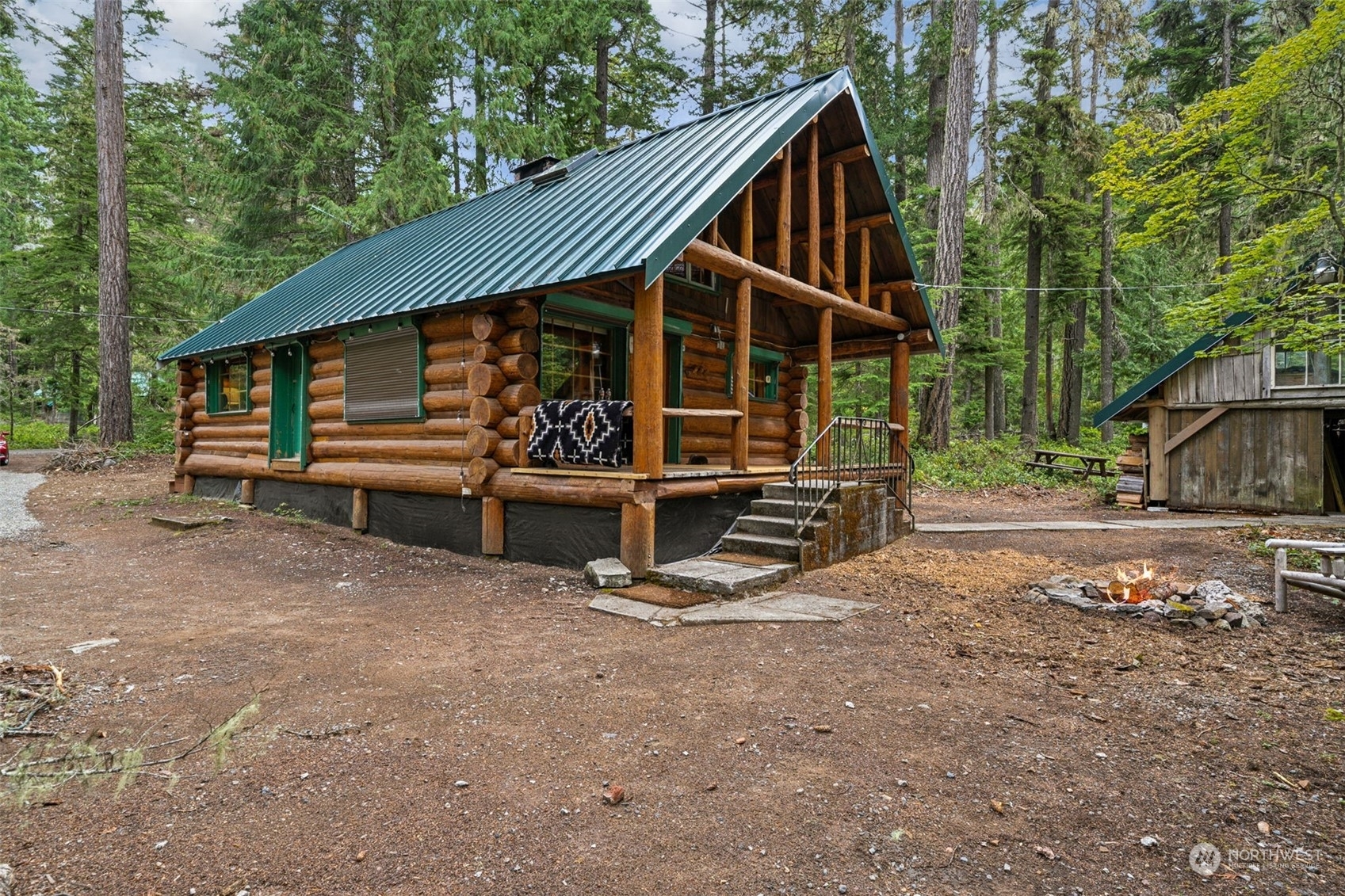 Property Photo:  132 Silver Springs Usfs  WA 98022 