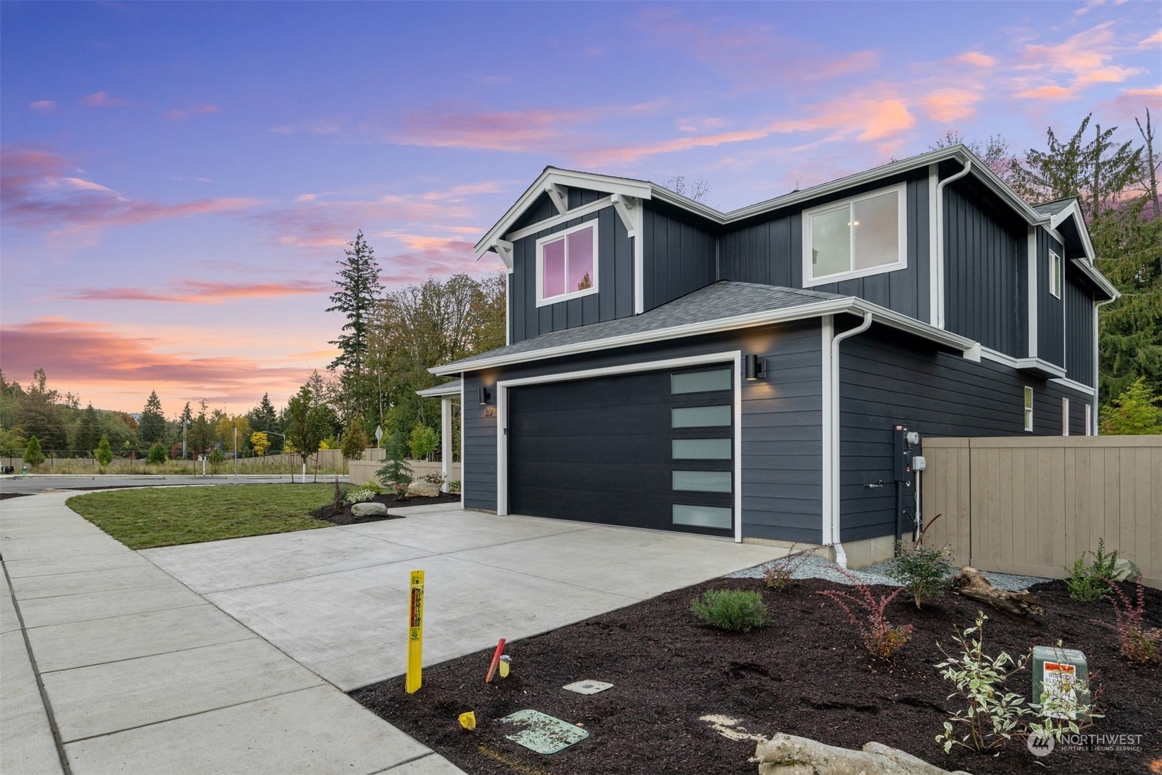 Property Photo:  201 N 54th Place  WA 98273 