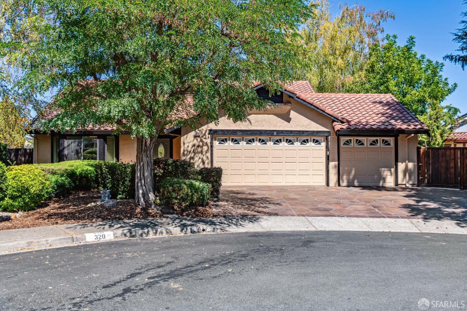 Property Photo:  320 Meadowood Court  CA 94523 