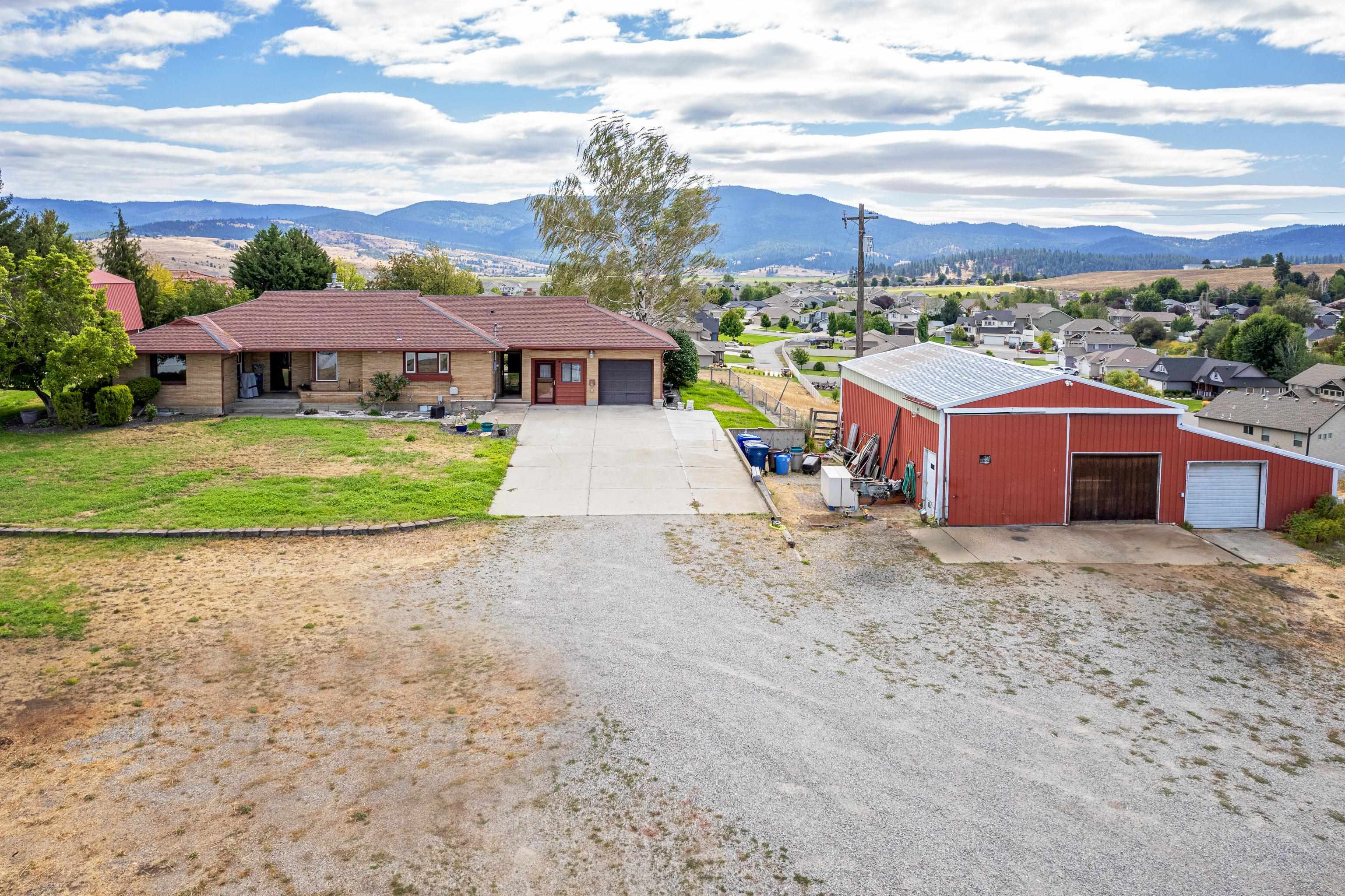 Property Photo:  1007 S Barker Rd  WA 99016 