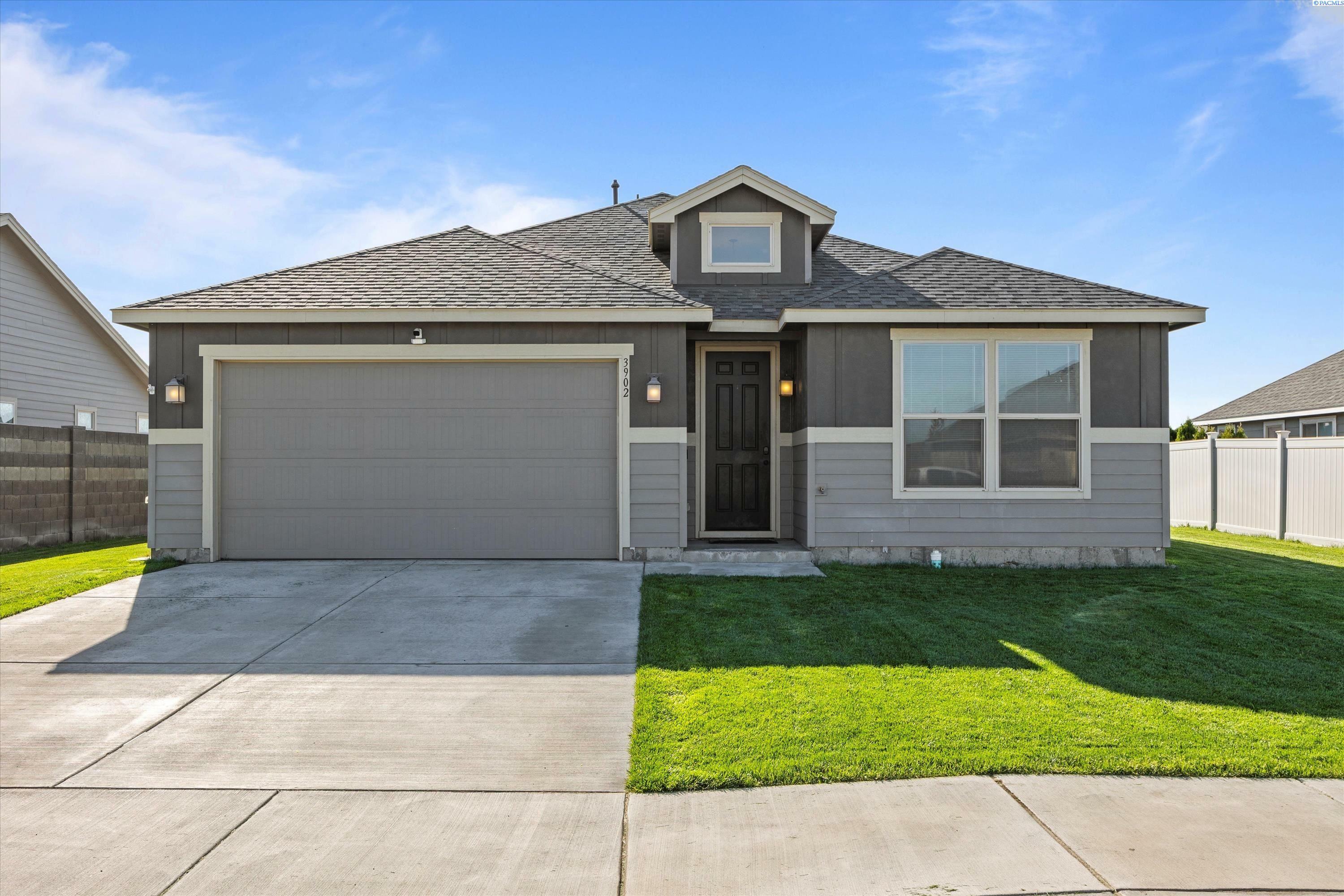 3902 Charleston Ln.  Pasco WA 99301 photo