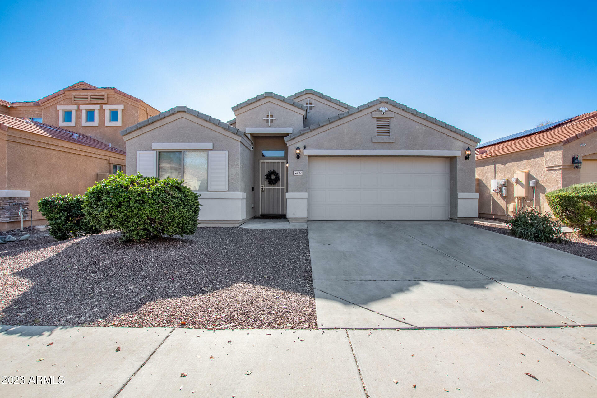 Property Photo: 9837 W Salter Drive AZ 85382