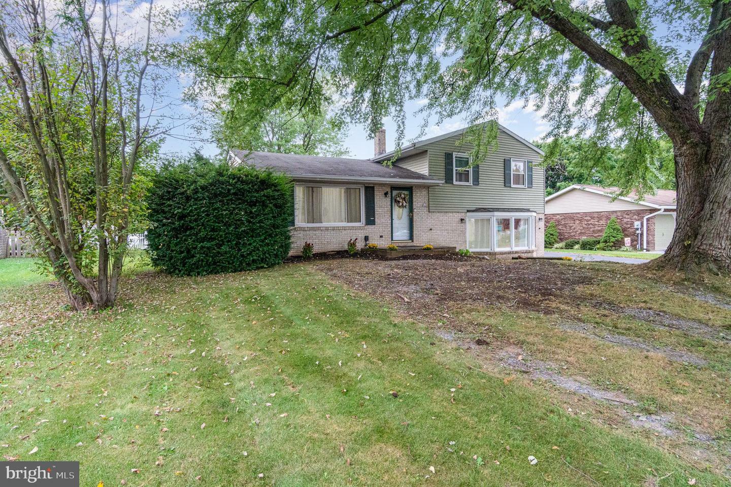 1409 Esther Drive  Lebanon PA 17042 photo