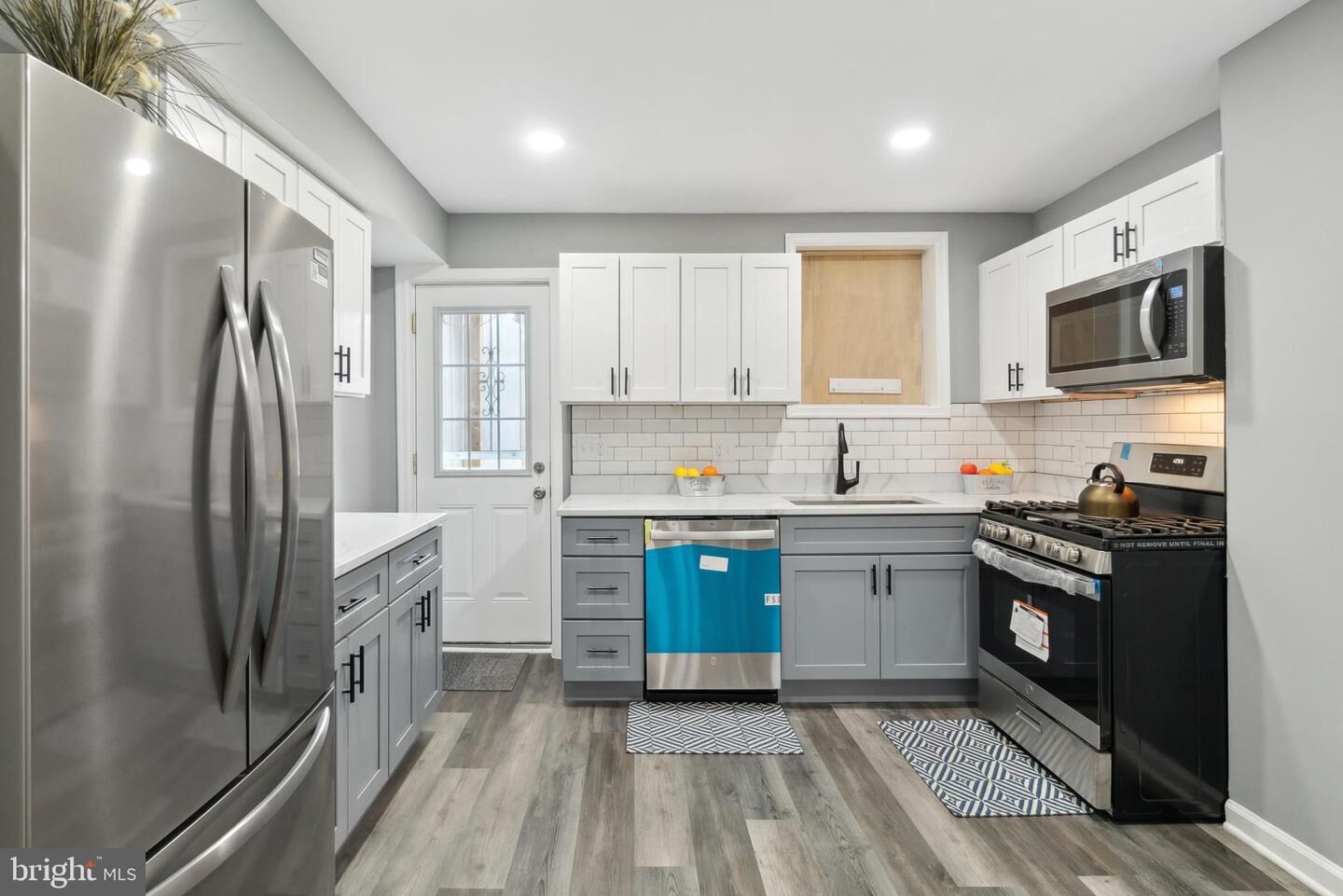 Property Photo:  426 S Smallwood Street  MD 21223 