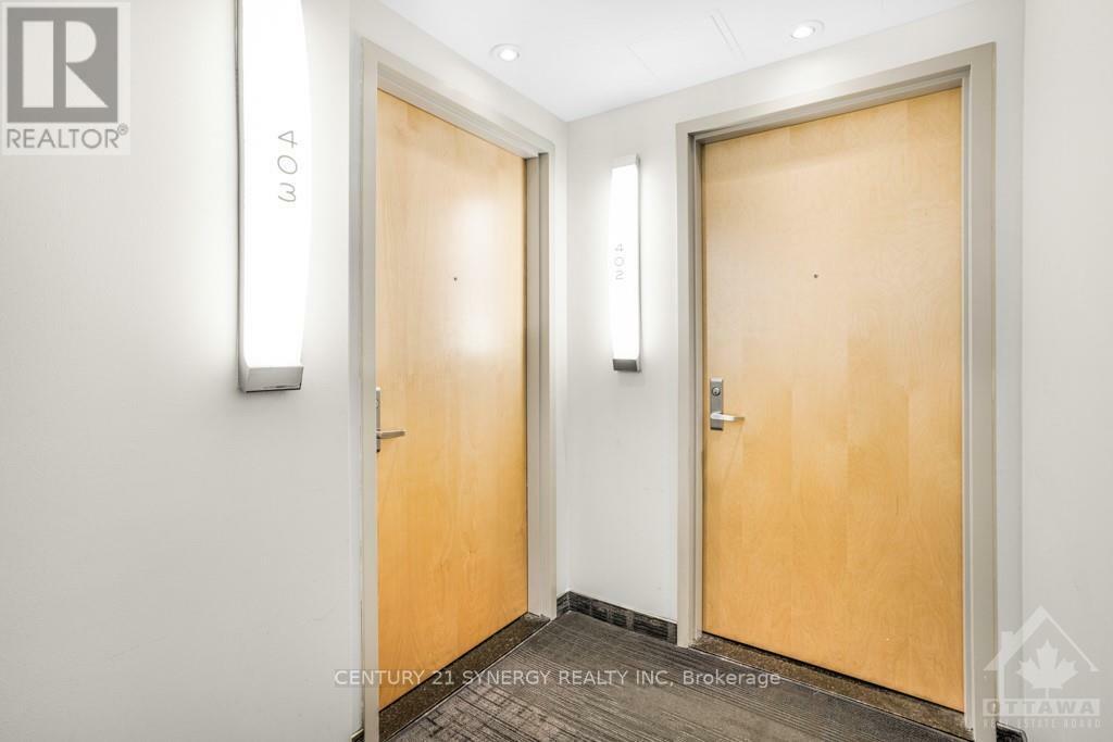 Property Photo:  40 Nepean Street 403  ON K2P 0X5 