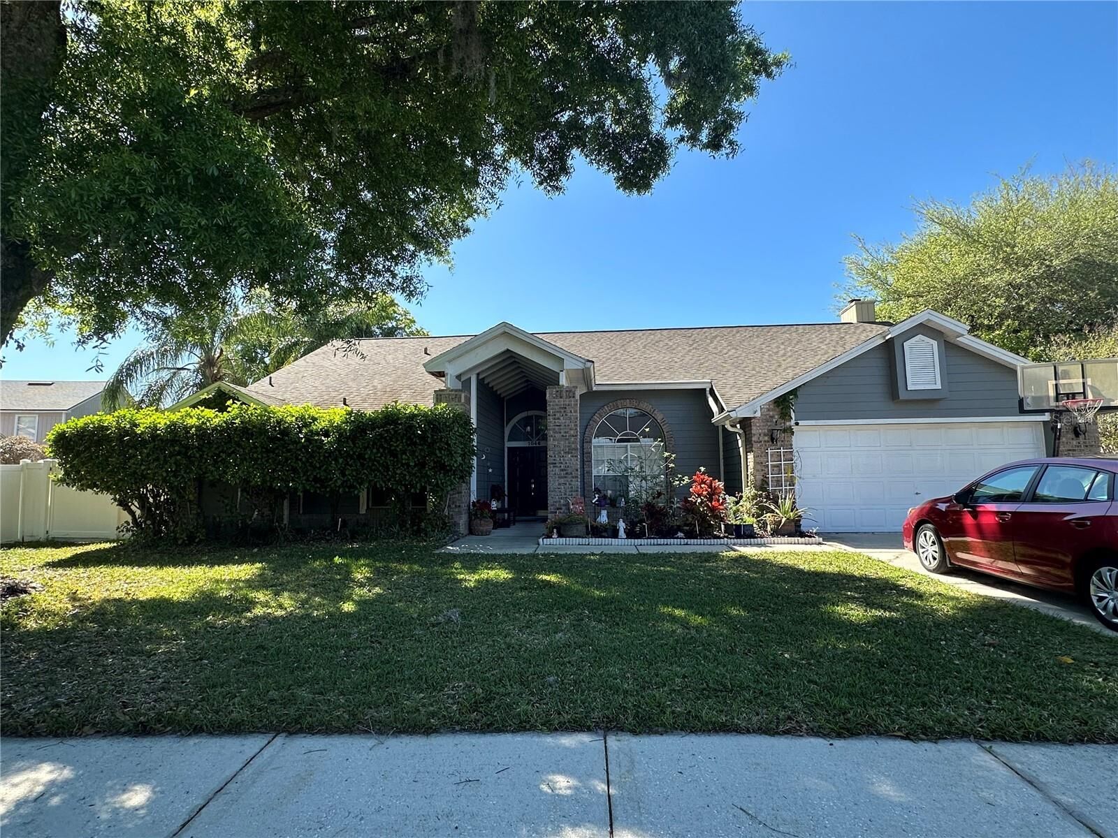 Property Photo: 1046 Shinnecock Hills Drive FL 32765