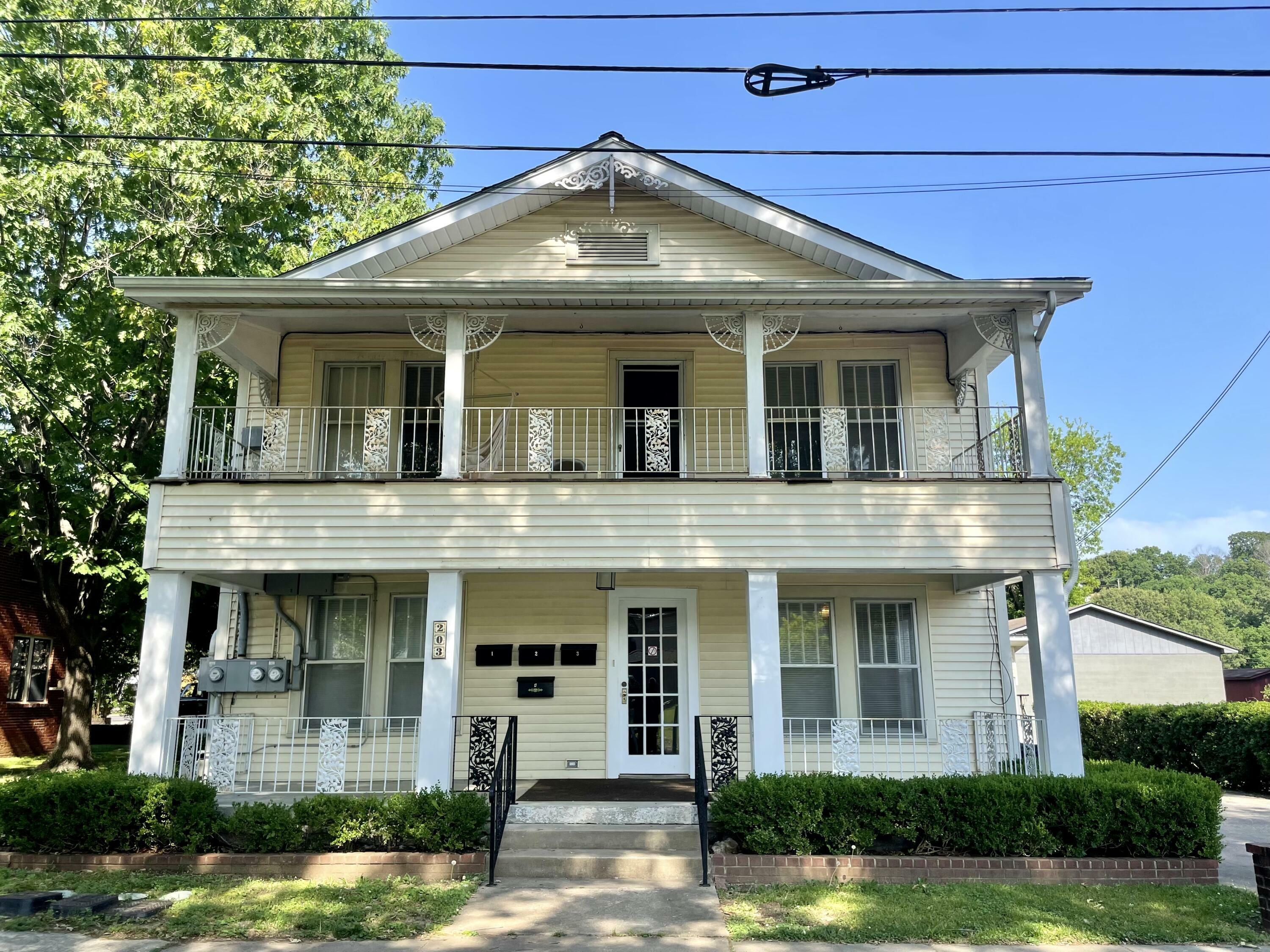 Property Photo:  203 S Cravens Street  AR 72830 