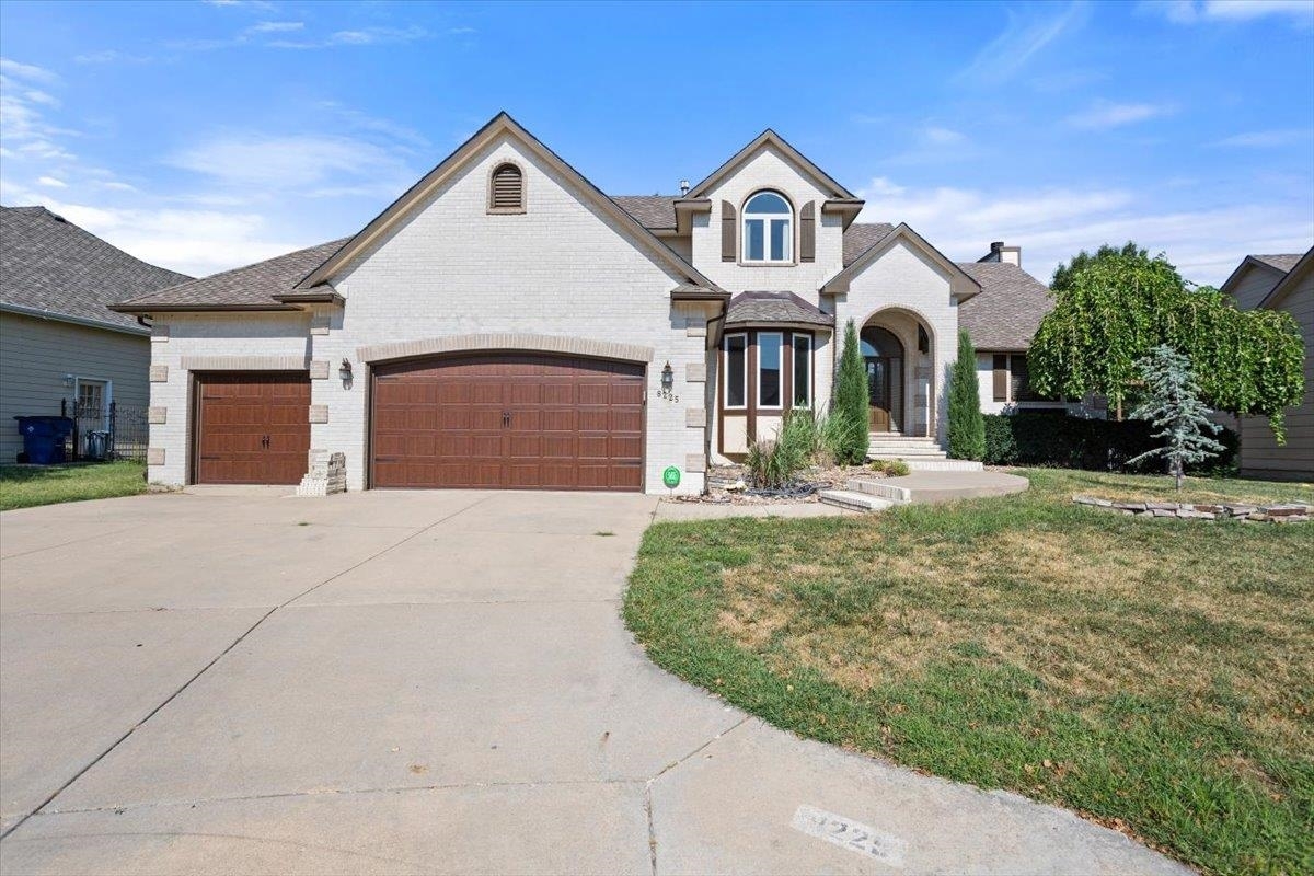 Property Photo:  8225 E Oxford Ct  KS 67226 