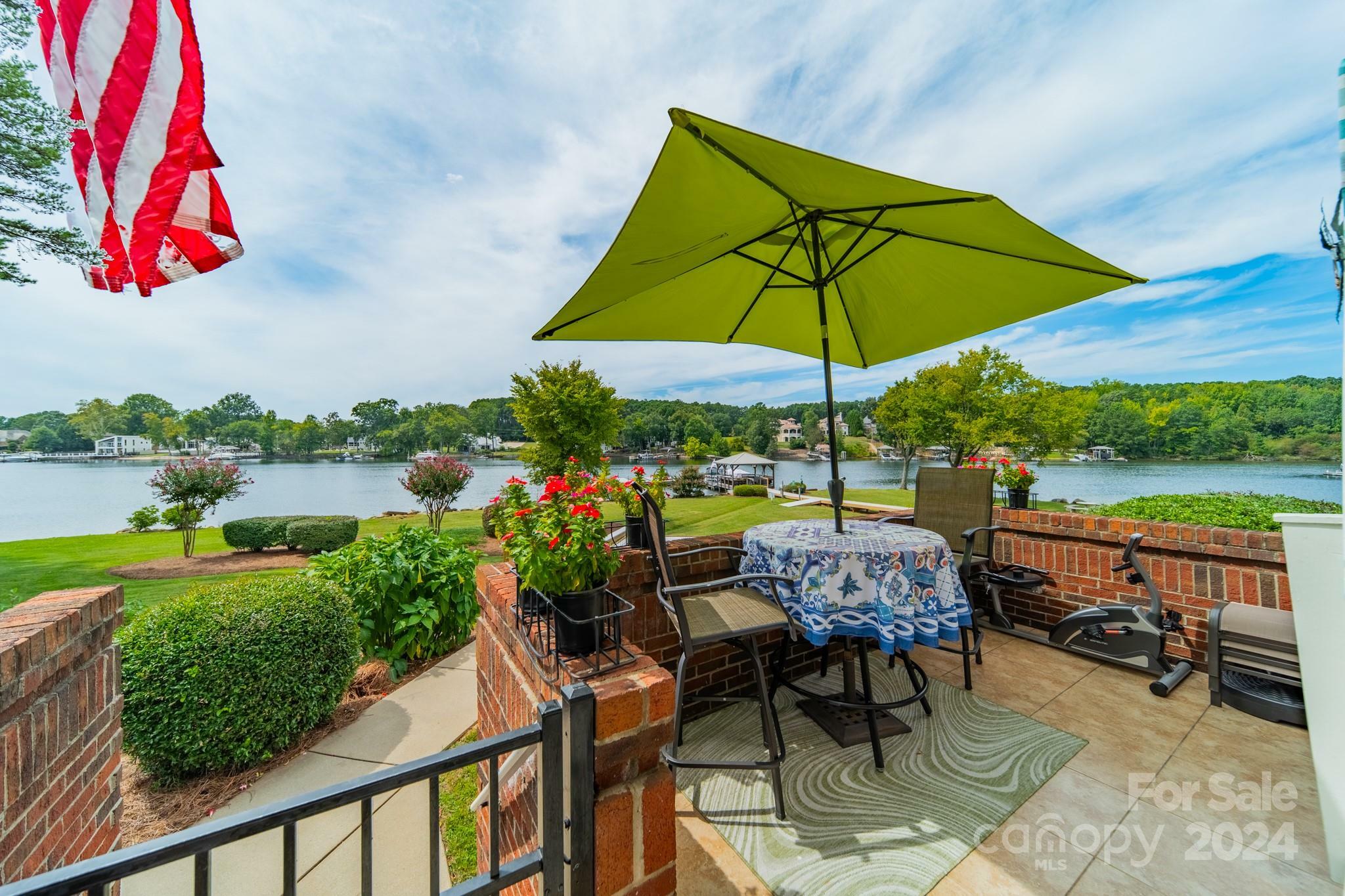 Property Photo:  7810 Village Harbor Drive  NC 28031 