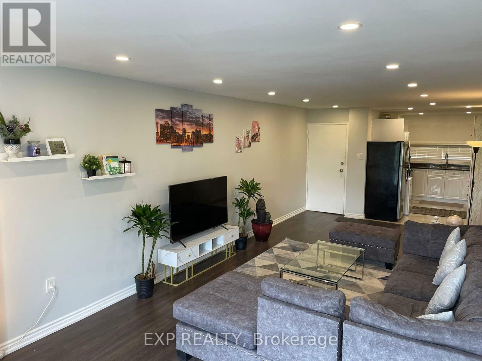 Property Photo:  4673 Jane Street 318  ON M3N 2L1 