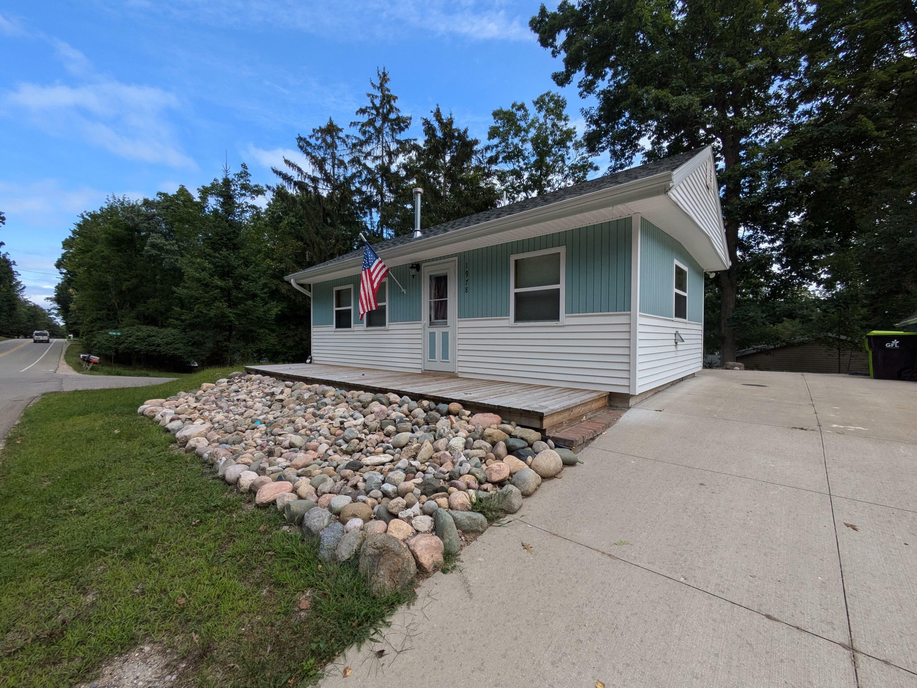 Property Photo:  1978 W Higgins Lake Drive  MI 48653 