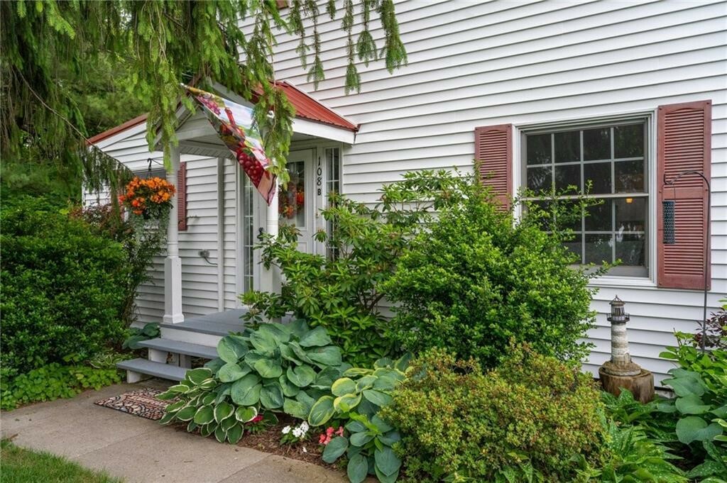 Property Photo:  108 E Seneca Road  NY 14886 