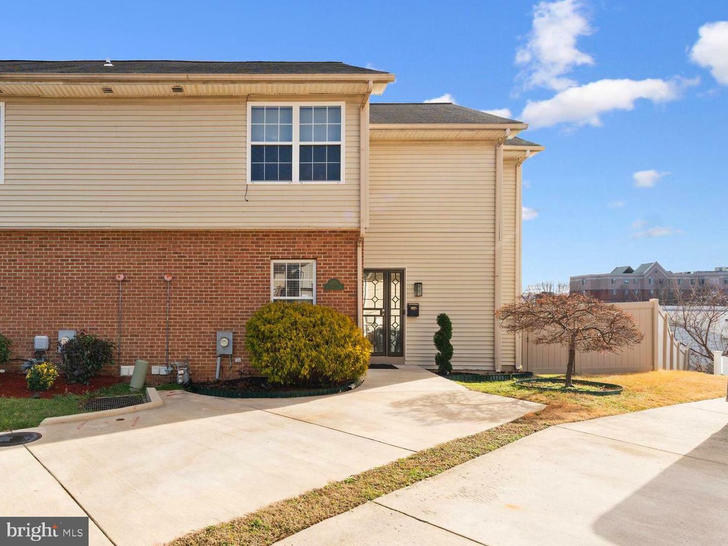 Property Photo:  4750 6th Place NE  DC 20017 