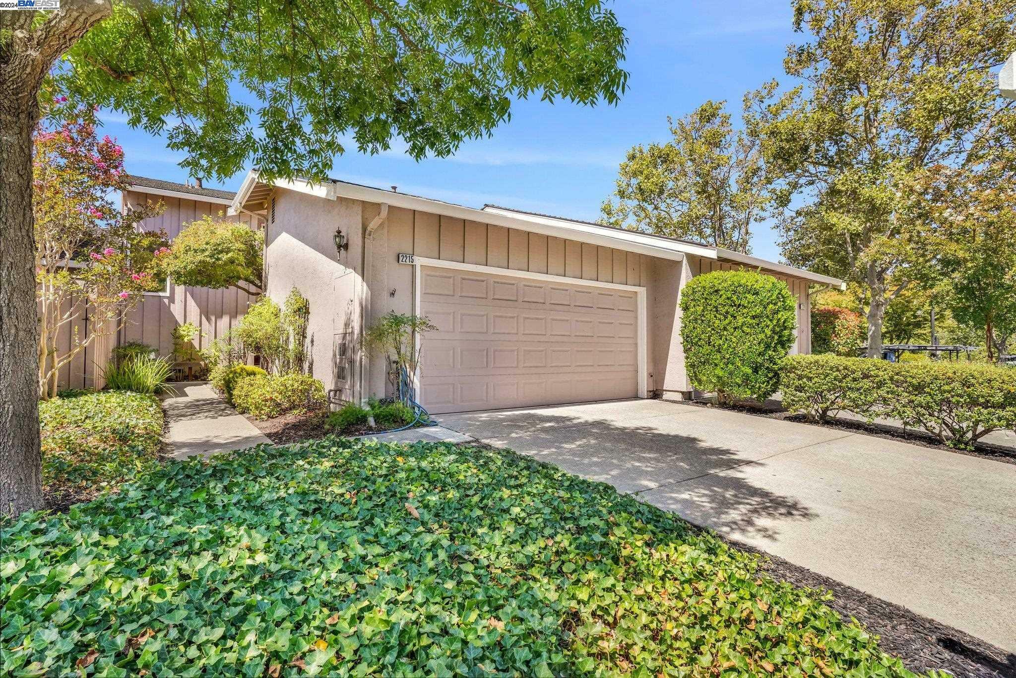 Property Photo:  2215 Oneida Circle  CA 94526 