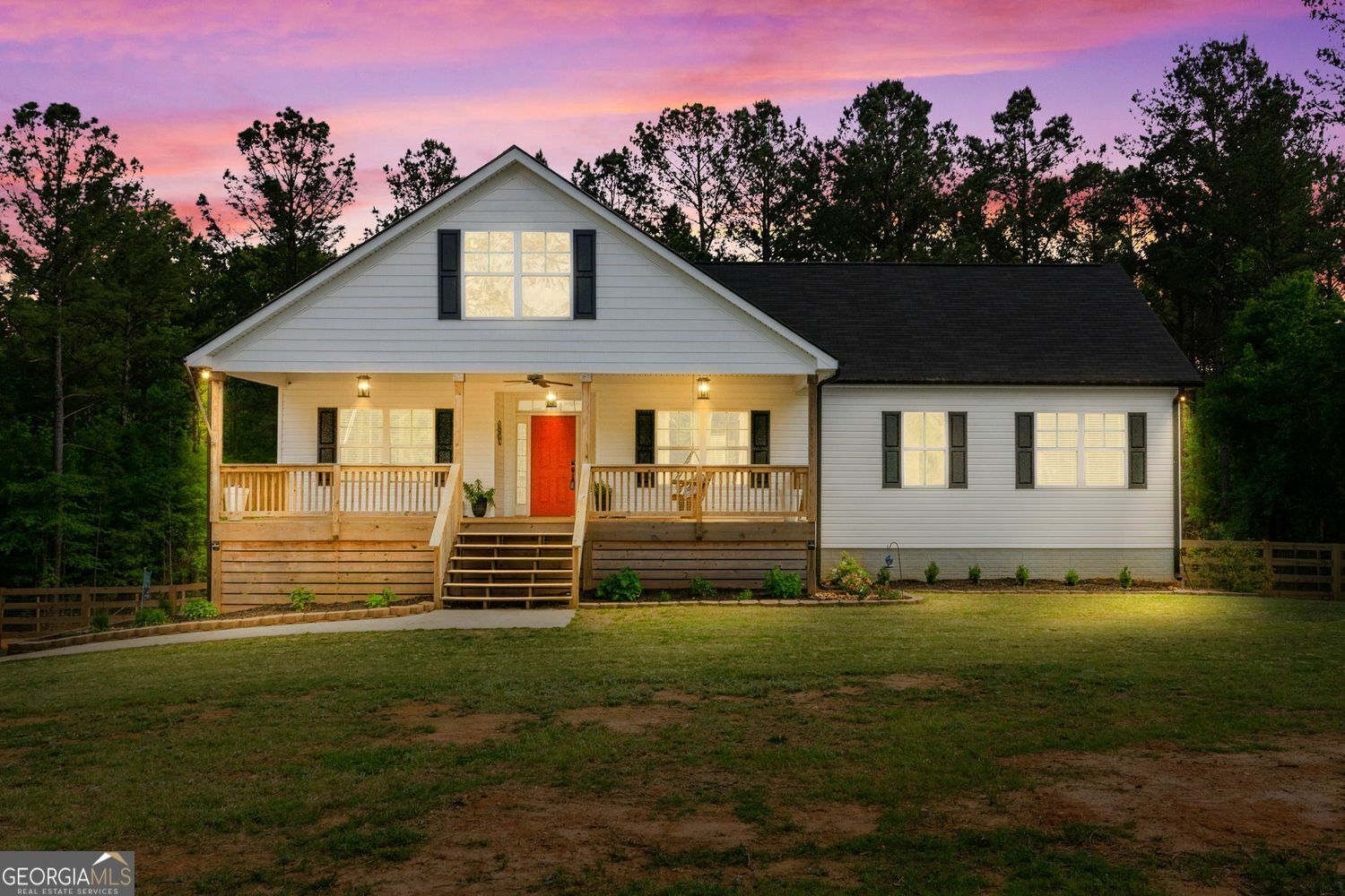 Property Photo:  1396 Willis Road Road  GA 30204 