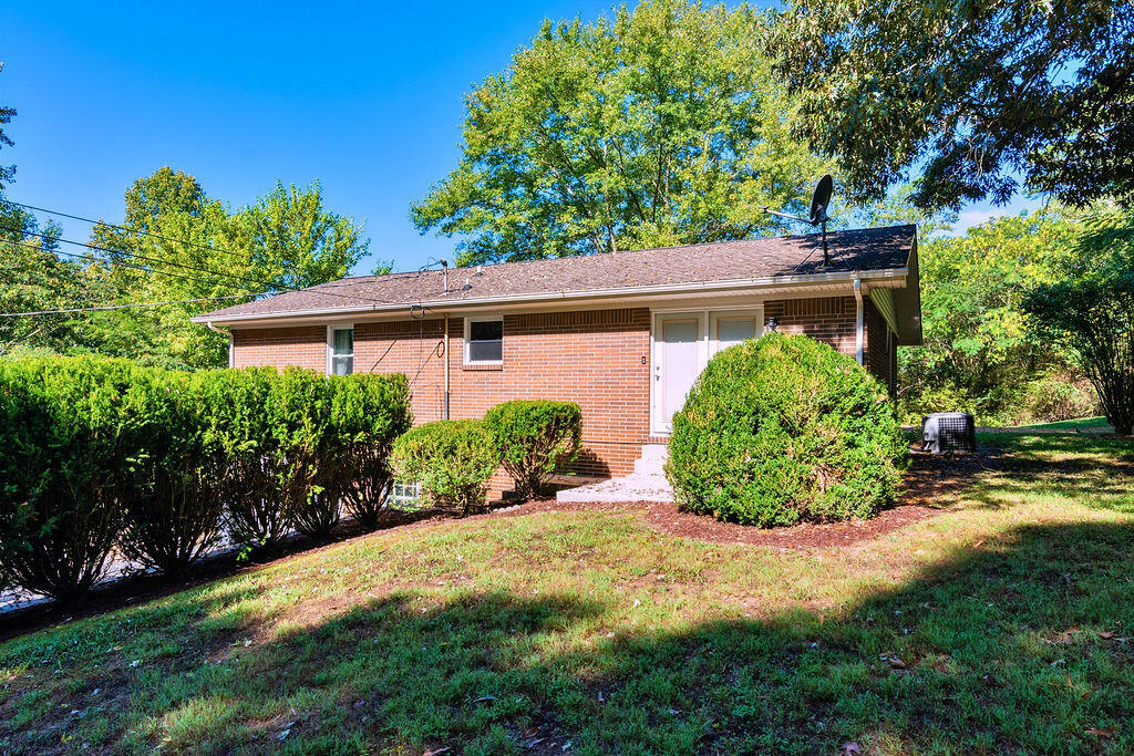 Property Photo:  1770 Press Pickett Road  TN 37397 