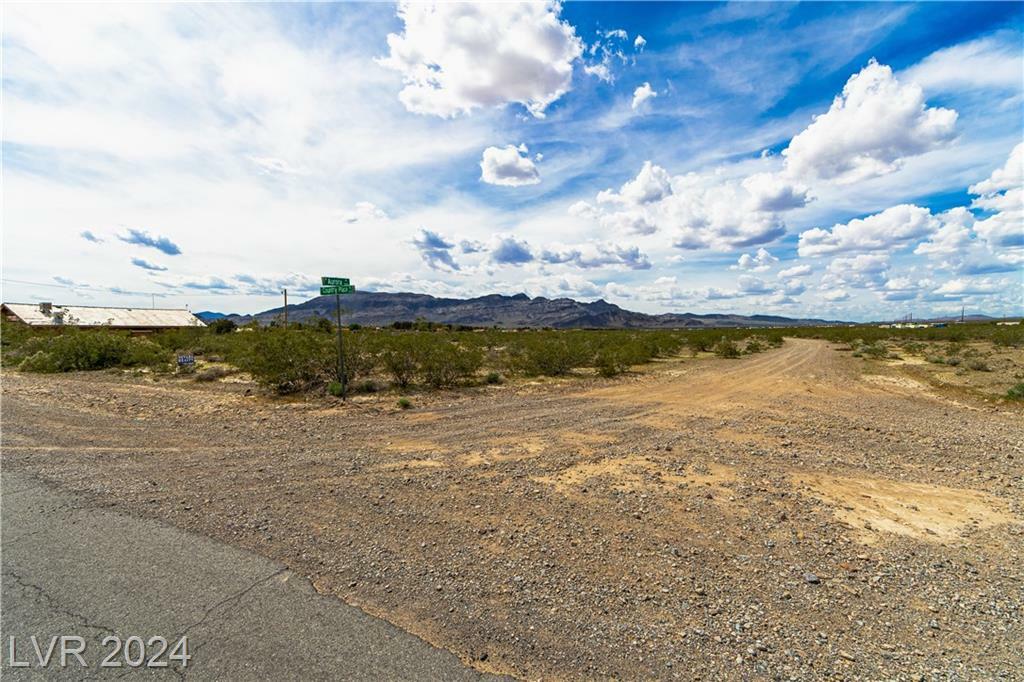 Property Photo: 5660 North Aurora Avenue NV 89060