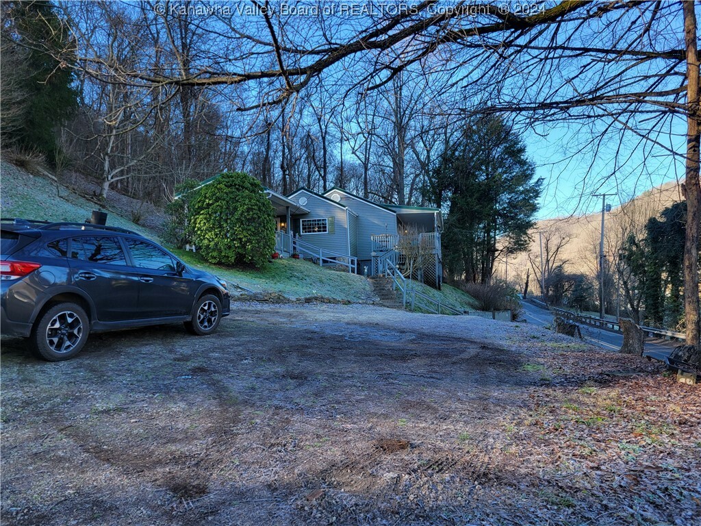 Property Photo: 2024 Third Avenue WV 25067