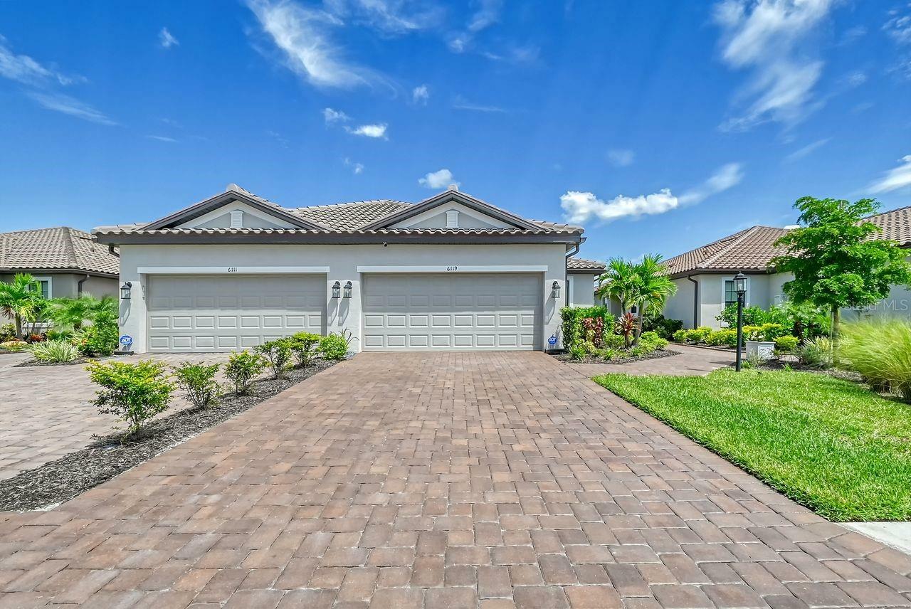 Property Photo:  6119 Plateau Court  FL 34203 