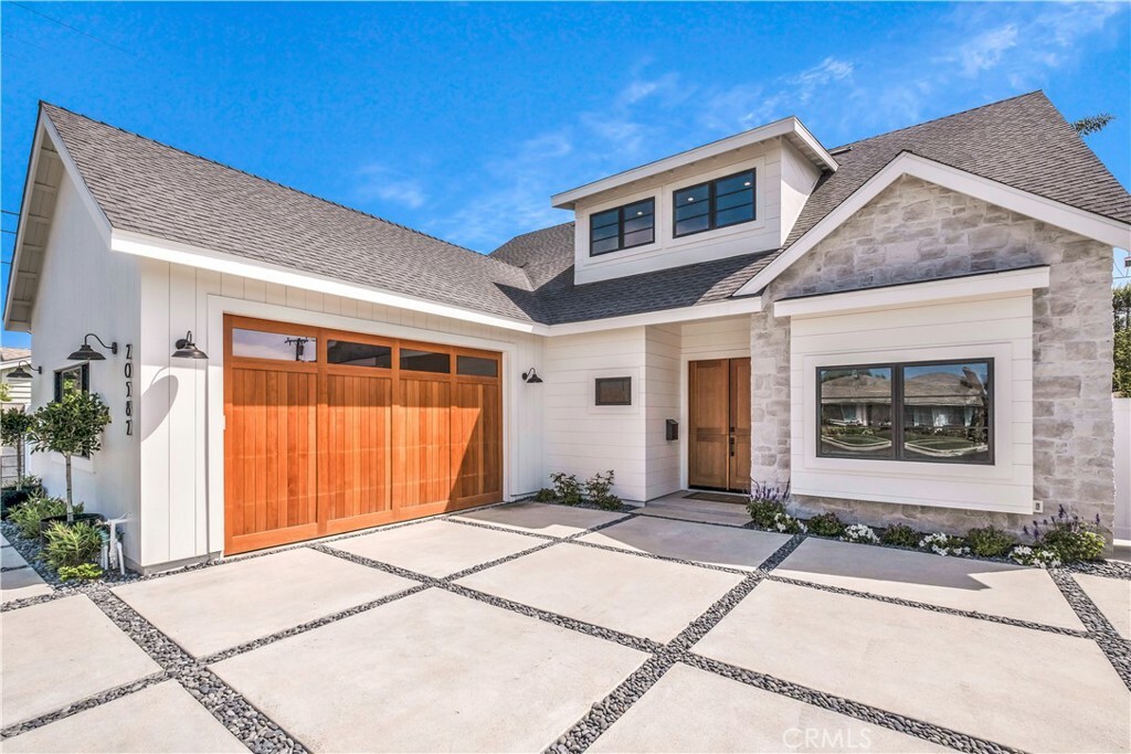 Property Photo:  20582 Goshawk Lane  CA 92646 