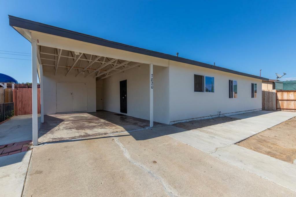 Property Photo:  7820 Prairie Mound Way  CA 92139 