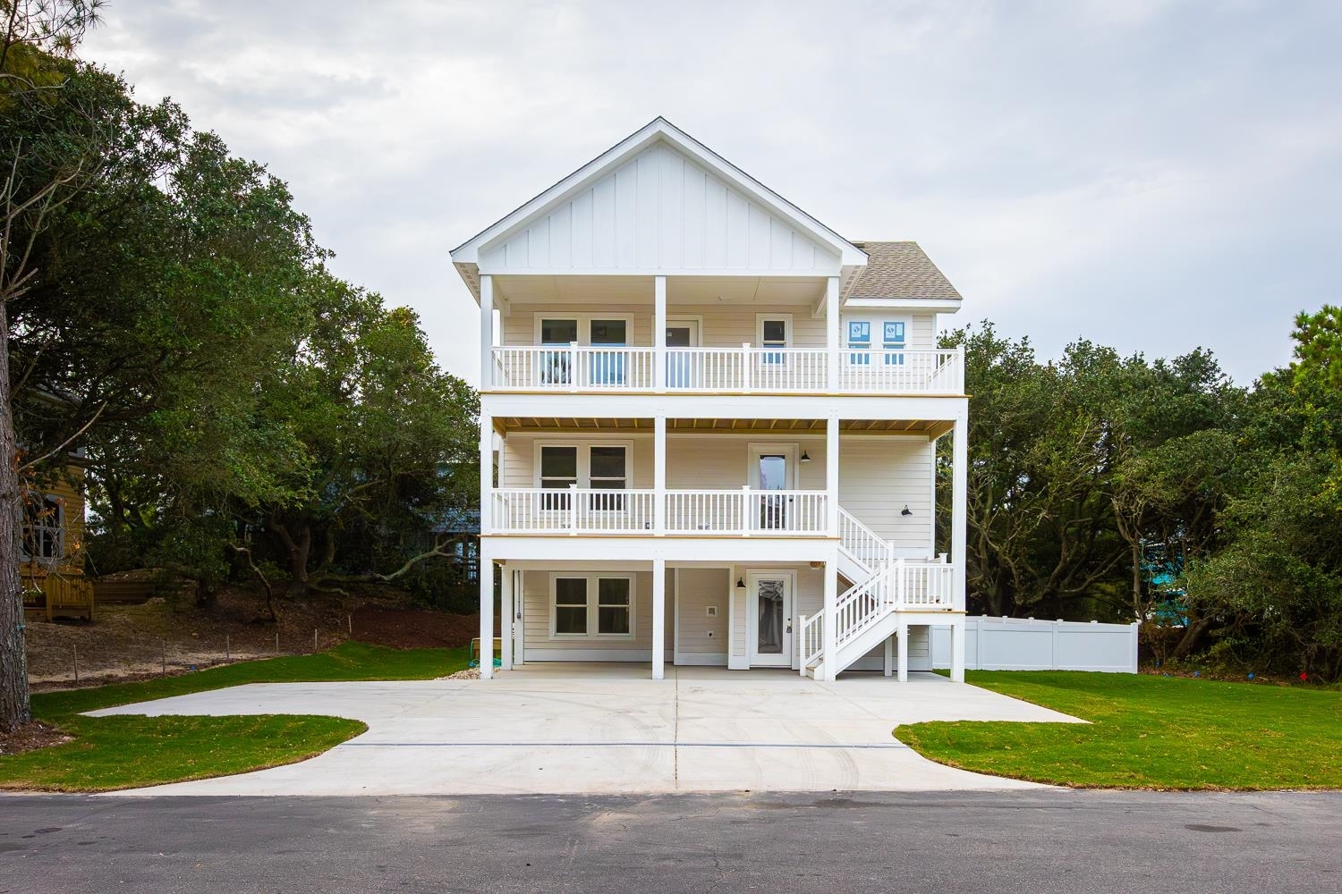 Property Photo: 861 Sawgrass Court NC 27927