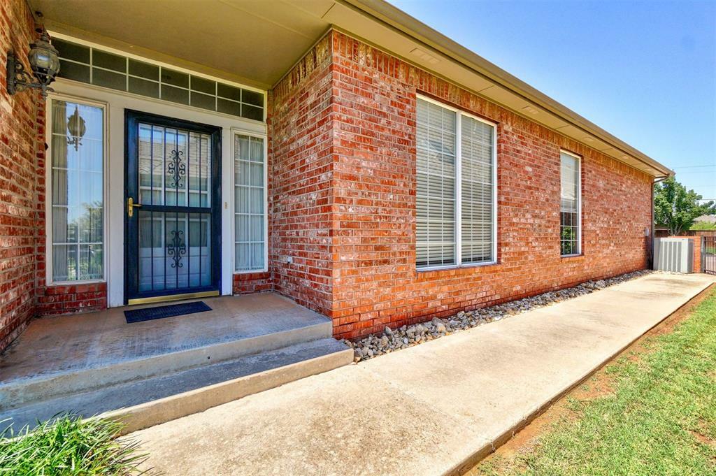 Property Photo:  15604 Traditions Boulevard  OK 73013 