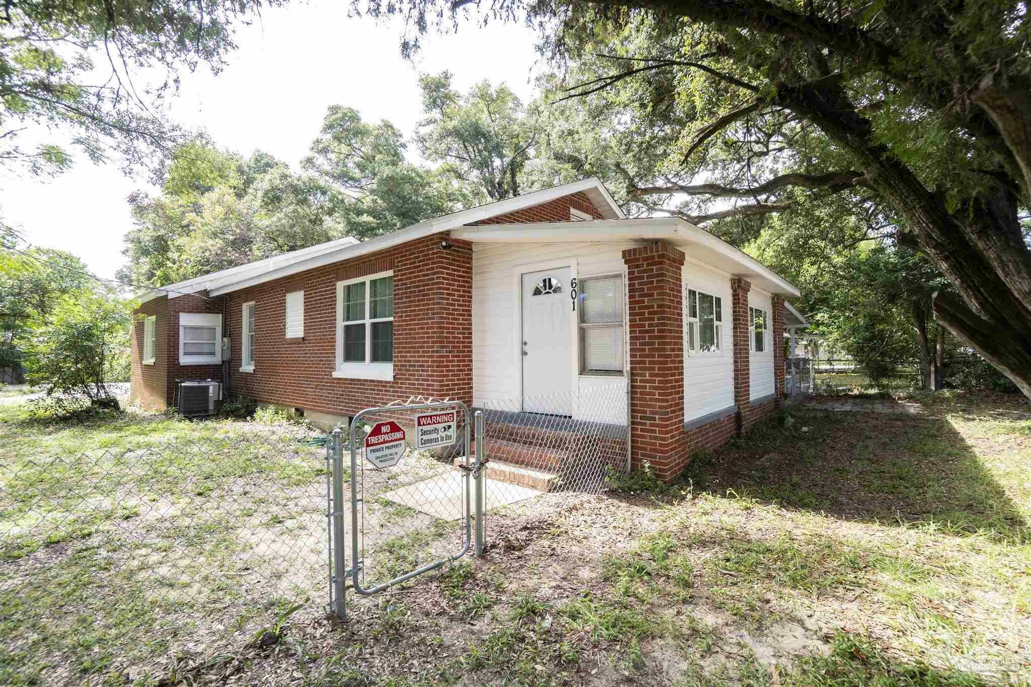 601 N Green St  Pensacola FL 32505 photo