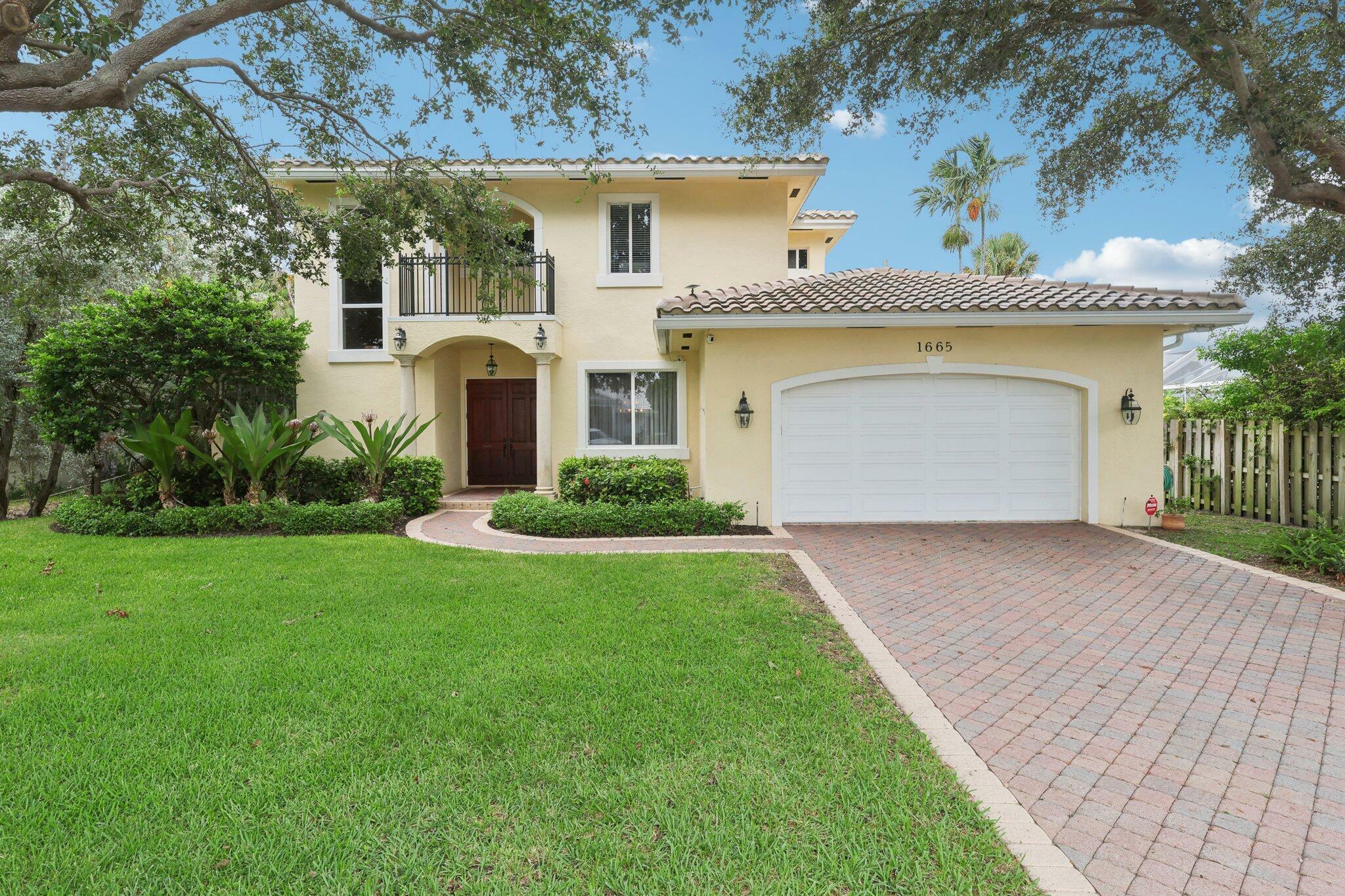 Property Photo:  1665 SE 5 Court  FL 33441 