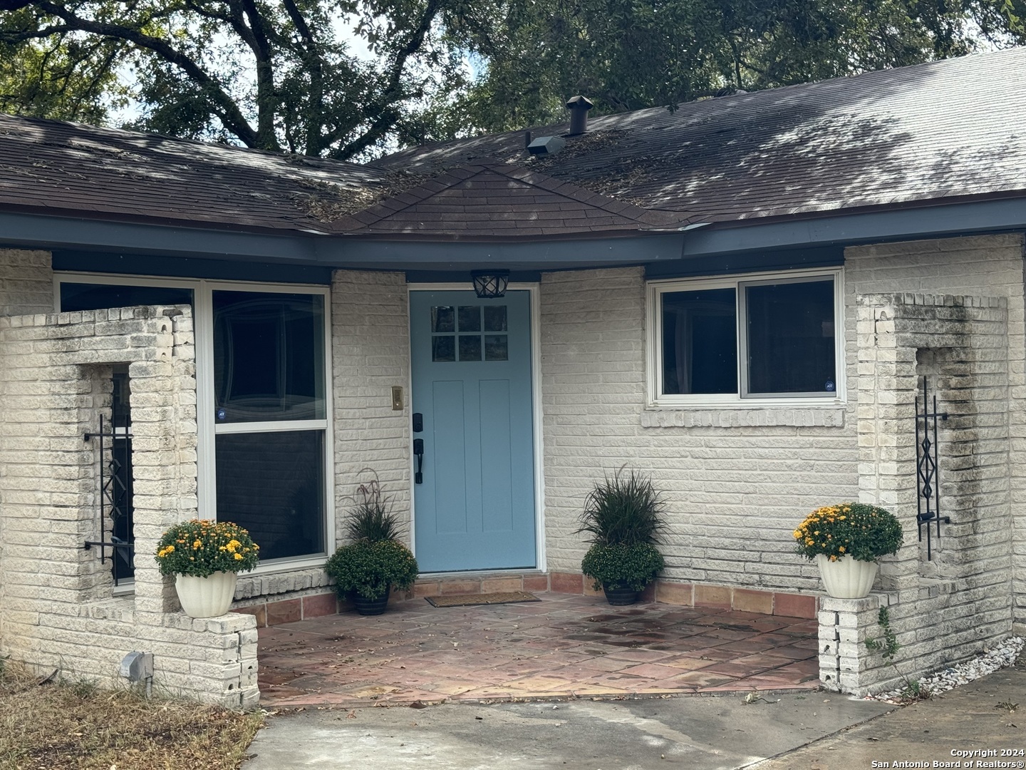 Property Photo:  6918 Forest Park St  TX 78240 