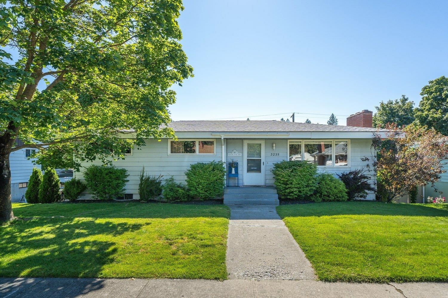 Property Photo:  3235 W Rosewood Ave  WA 99208 