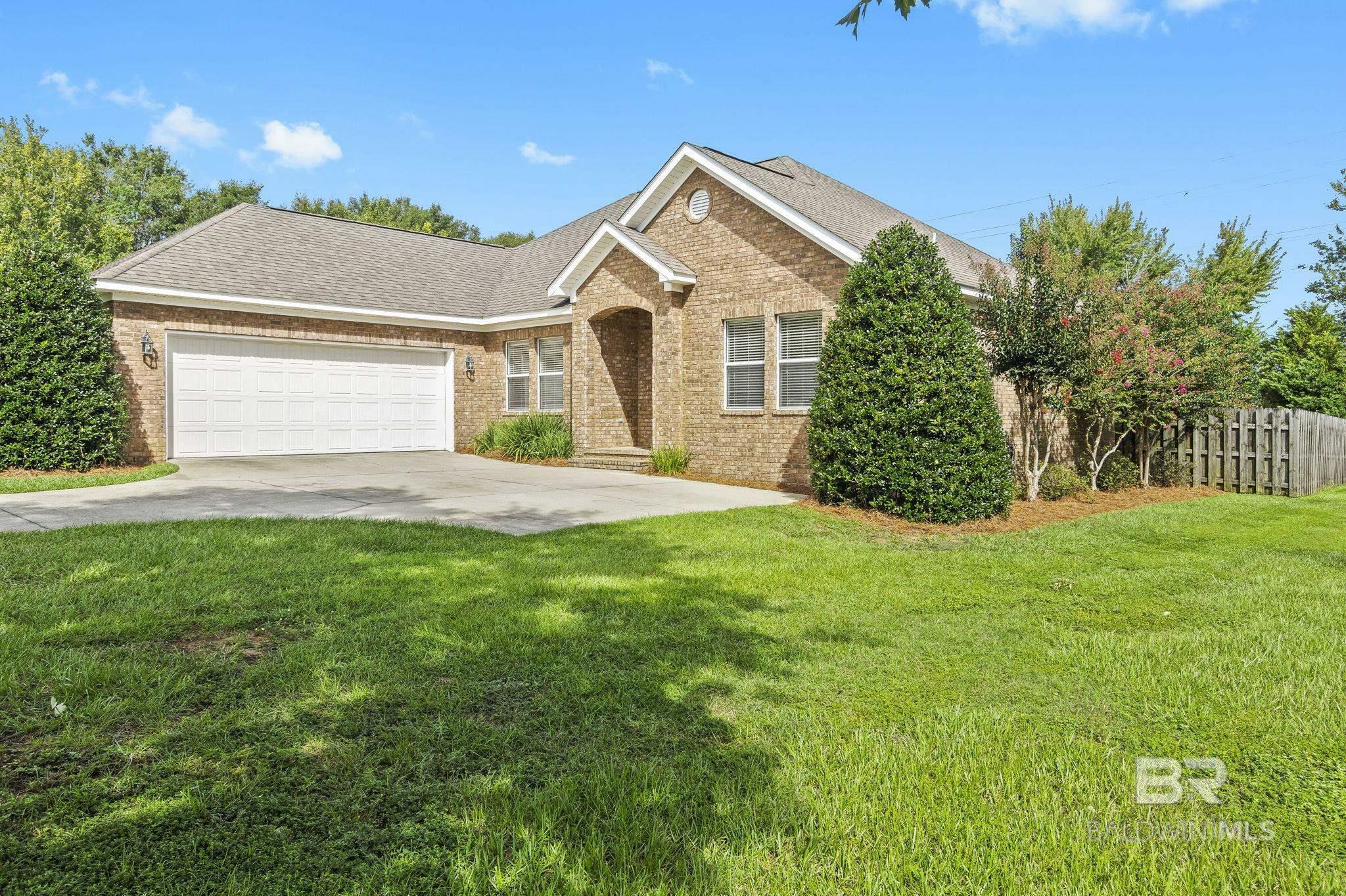 Property Photo:  134 Hawthorne Circle  AL 36532 