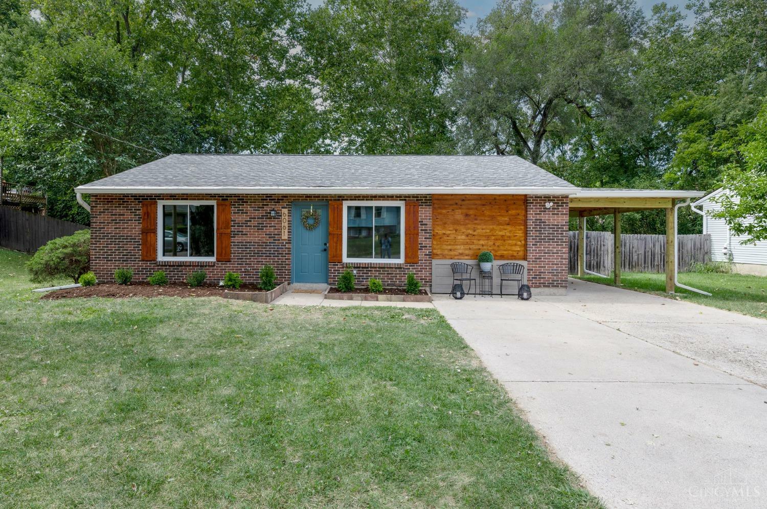 Property Photo:  6061 Happy Valley Court  OH 45014 