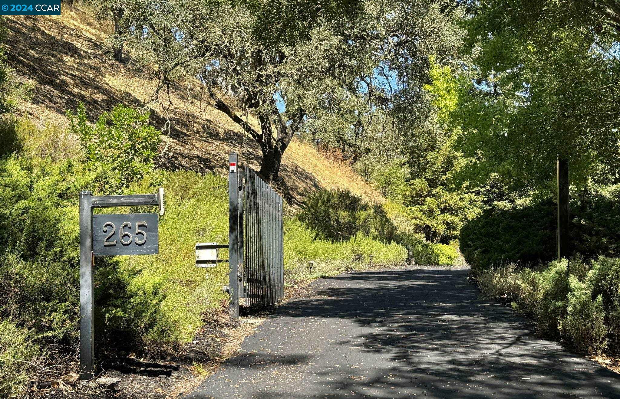 Property Photo:  265 Castle Hill Ranch Rd  CA 94595 