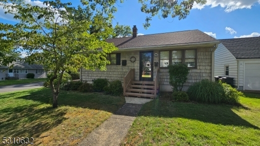 Property Photo:  88 Townsend St  NJ 08850 