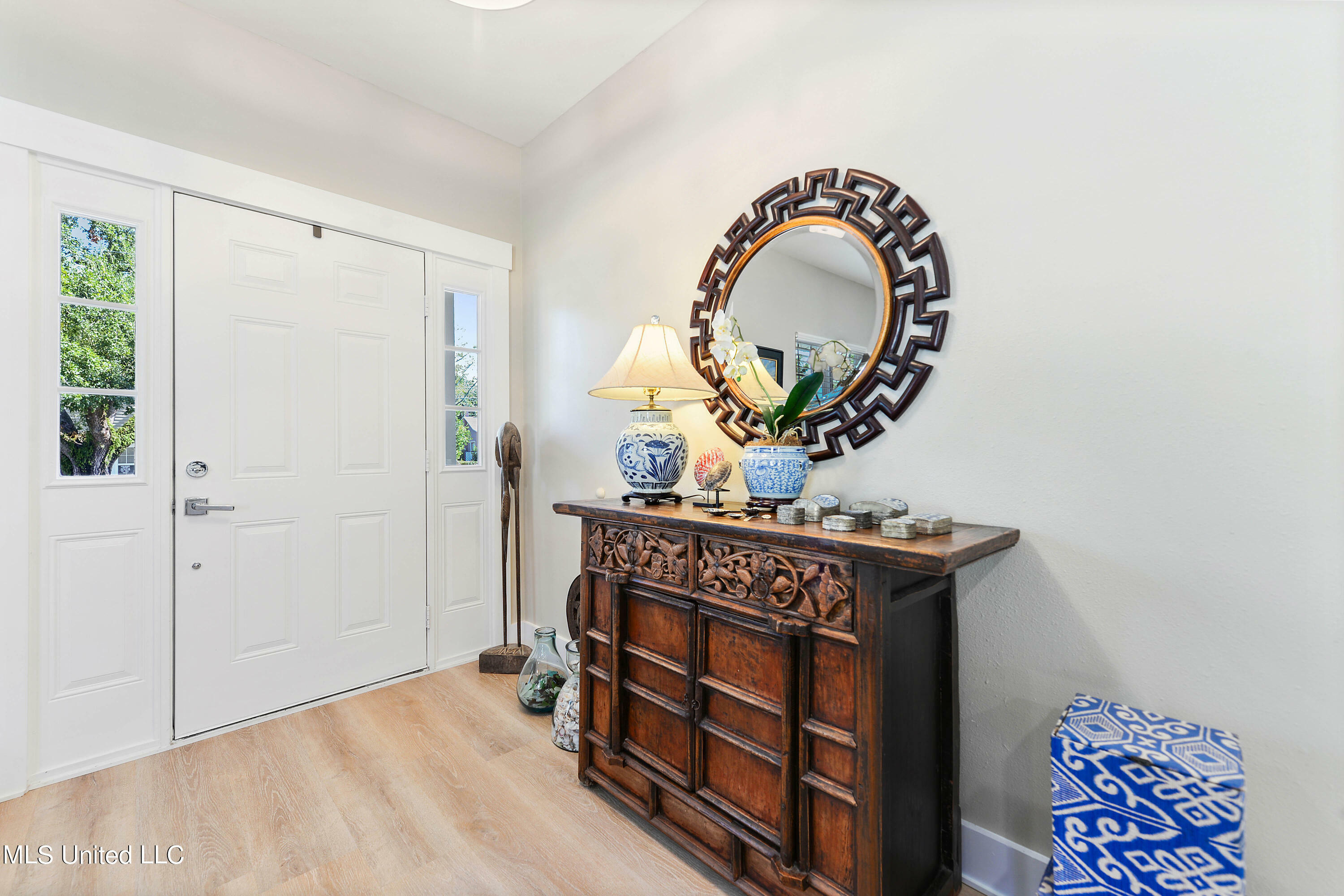 Property Photo:  512 Orange Avenue  MS 39567 