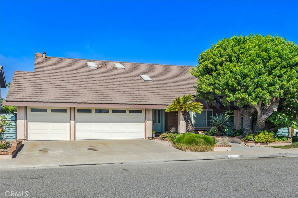 Property Photo:  18647 Santa Isadora Street  CA 92708 