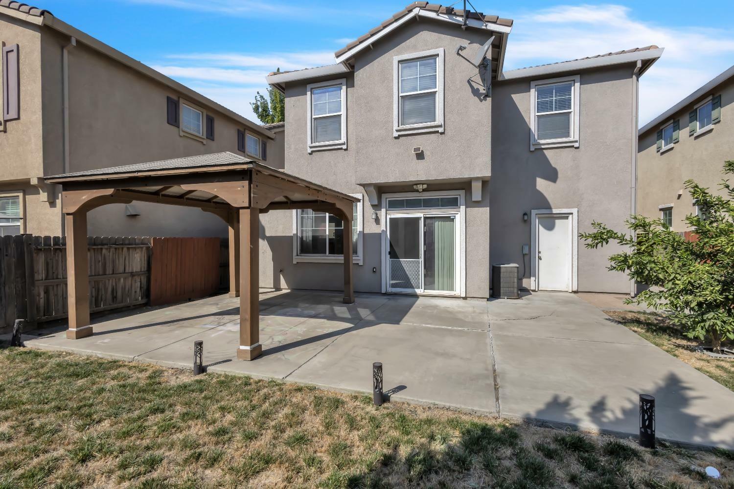 Property Photo:  1722 Silvershire Drive  CA 95206 