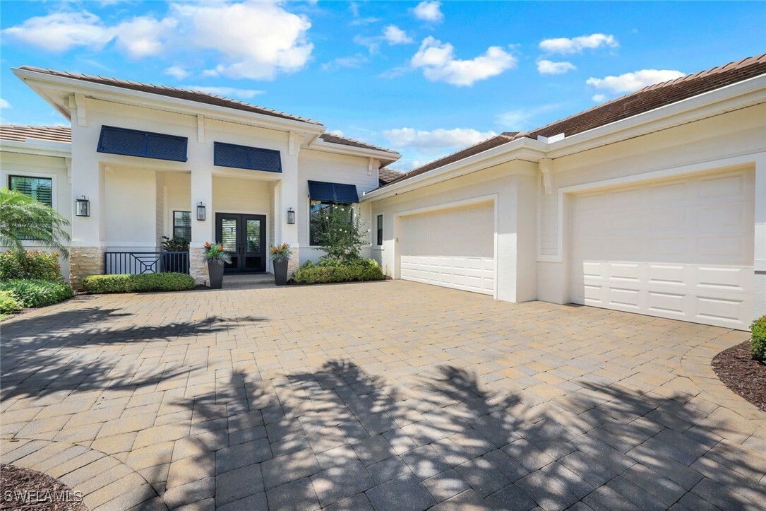 Property Photo:  3133 Livorno Lane  FL 34114 