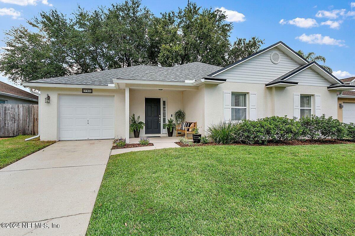 Property Photo:  736 Palm Hammock Circle  FL 32095 