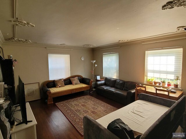 Property Photo:  185 East Palisade Avenue C7a  NJ 07631 