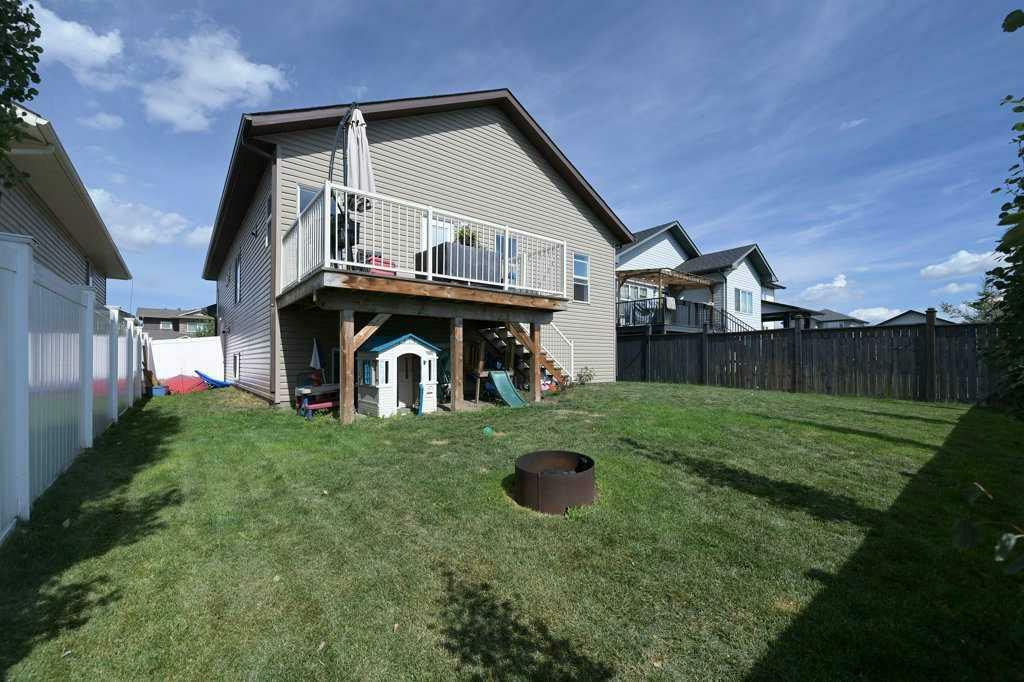 Property Photo:  55 Henderson Crescent  AB T0M 1R0 