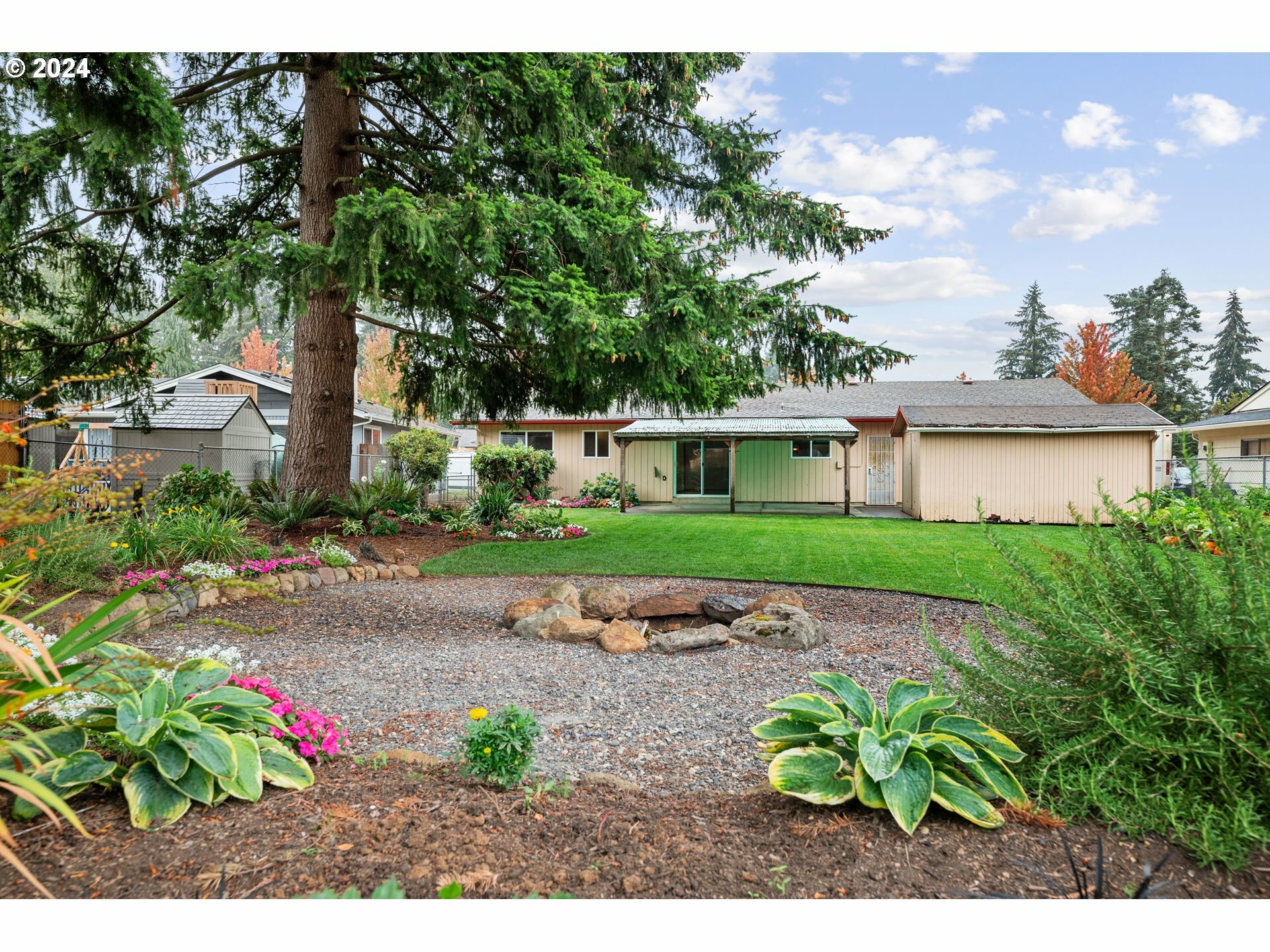 Property Photo:  6907 NE 98th Ave  WA 98662 