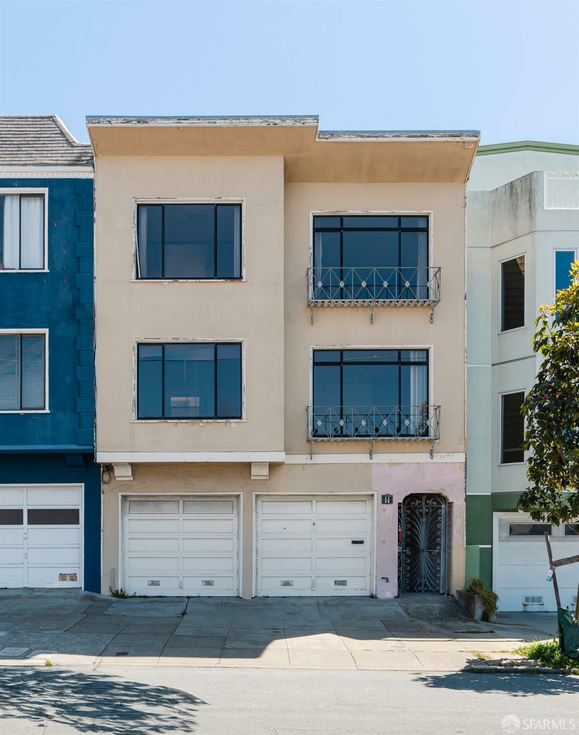 Property Photo:  20 Blake Street  CA 94118 