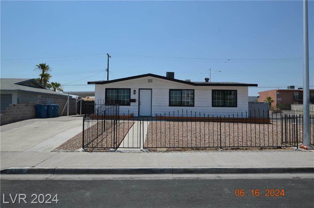 Property Photo:  6309 Bannock Way  NV 89107 