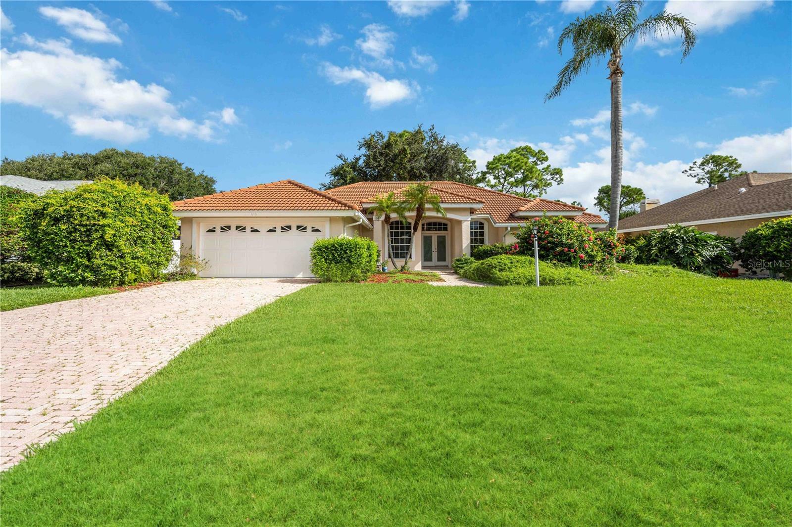 Property Photo:  619 Pine Ranch East Road  FL 34229 