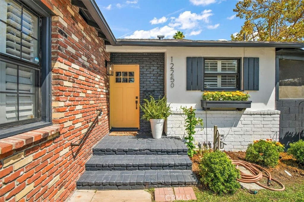 Property Photo:  12250 Sunnybrook Lane  CA 90604 