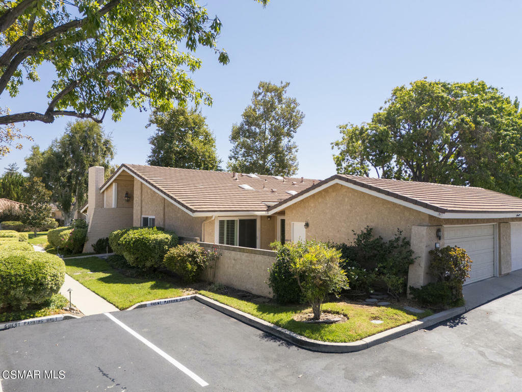 Property Photo:  2209 Crespi Lane  CA 91361 