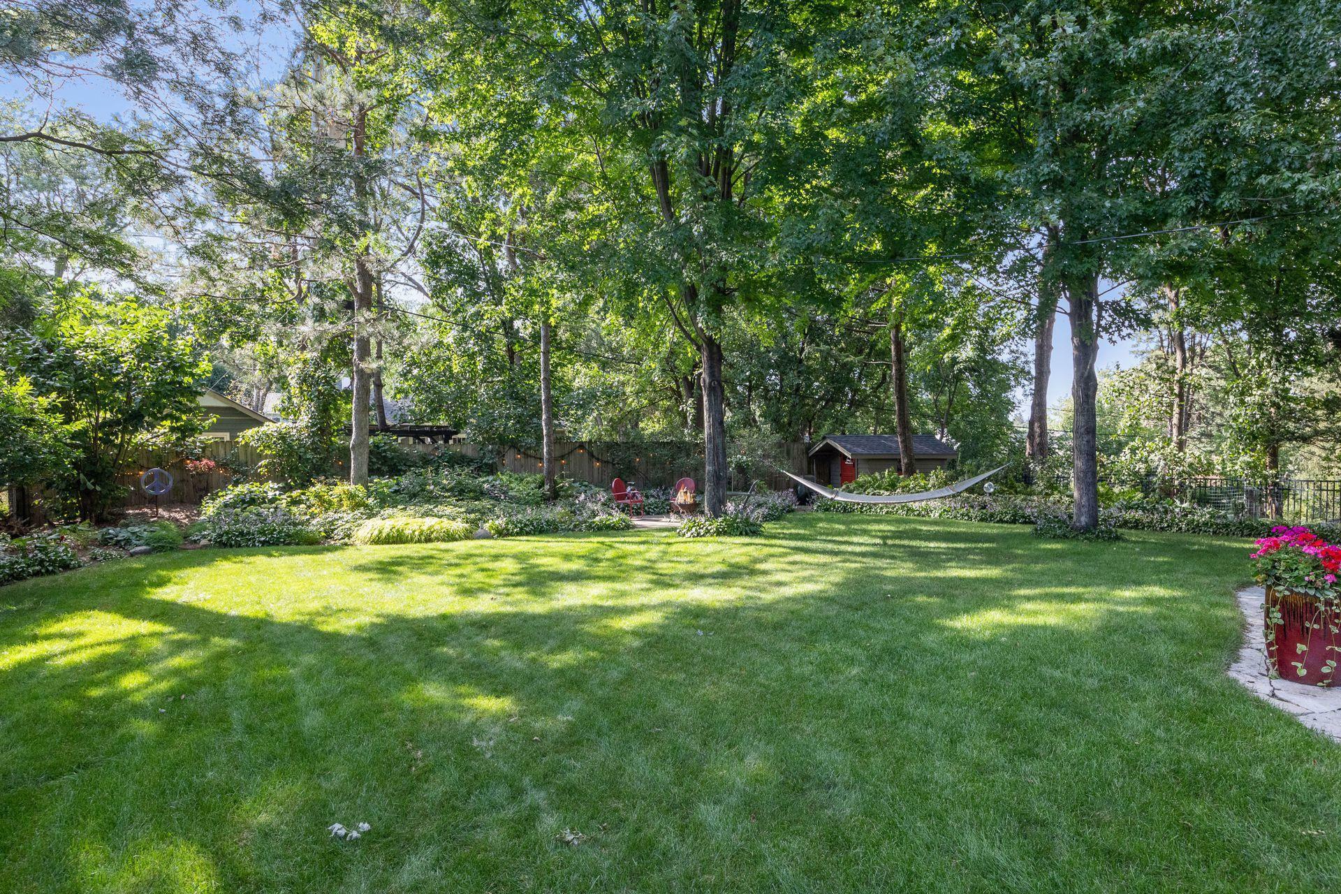 Property Photo:  212 Parkview Terrace  MN 55416 